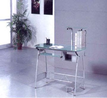 Small Glass Computer Desk 的图像结果