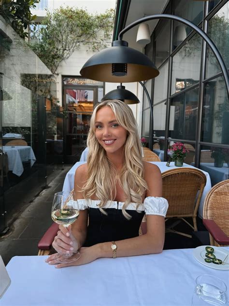 Annie Knight News - Us Weekly