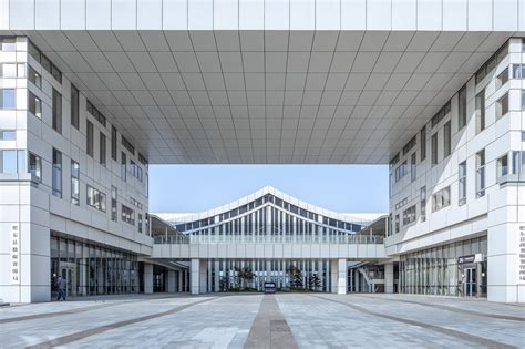 肥东县政务服务中心/上海华都建筑（HDD） | 建筑学院