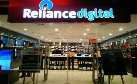 Reliance Digital, Ambience Mall, Gurgaon | WhatsHot Delhi Ncr