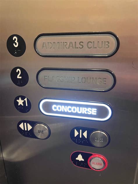 Review of All 3 Admirals Club Locations at Chicago O'Hare (ORD)