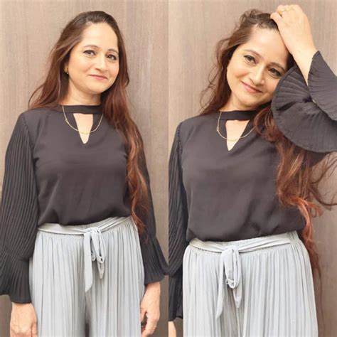 Urfi Javed's family is squad goals; check out her cool mom, sisters and brother's pictures