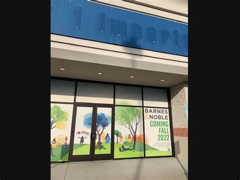 Books Are Back: New Barnes & Noble Set To Open In Riverhead Next Week ...