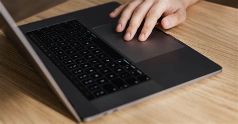 Using Laptop Touchpad 的图像结果