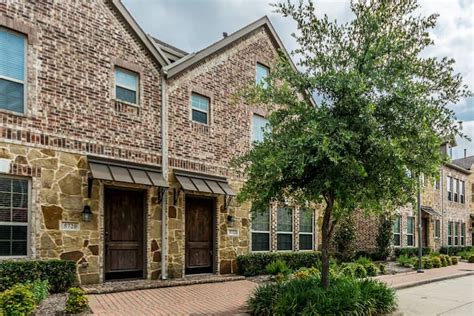 Luxury City Townhome at Shops @Legacy - Townhouses for Rent in Plano ...