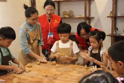 中华人民共和国教育部：有偿鼓励传统手工艺人进高校！