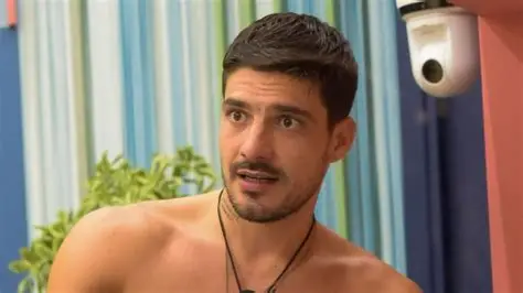 Autrice del Grande Fratello richiama Yulia Bruschi, Lorenzo Spolverato ...