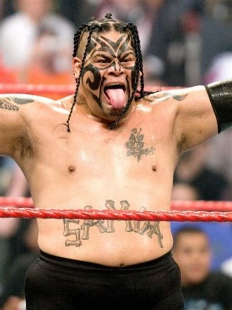 UMAGA: WWE में तबाही मचाने वाला रेसलर, जिसकी 36 की उम्र में दर्दनाक मौत ...