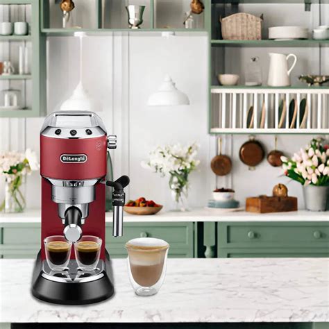 DeLonghi EC685 Coffee Machine | Latteholic