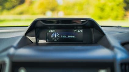 Subaru Forester e-Boxer Driving, Engines & Performance | Top Gear