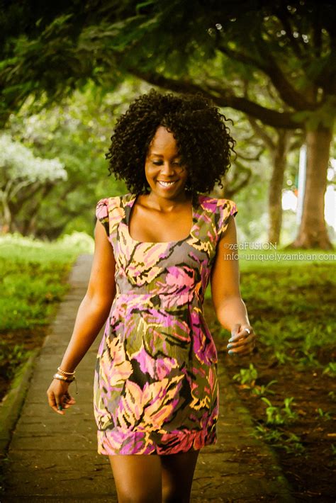 LIFE! LOVE! LIVE! and ART!: THIZA C JERICHO #2016 #FASHION