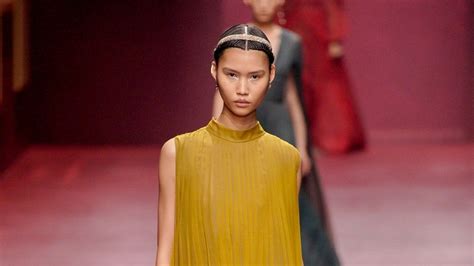 5 things to know about Christian Dior’s high-tech autumn/winter 2022 ...