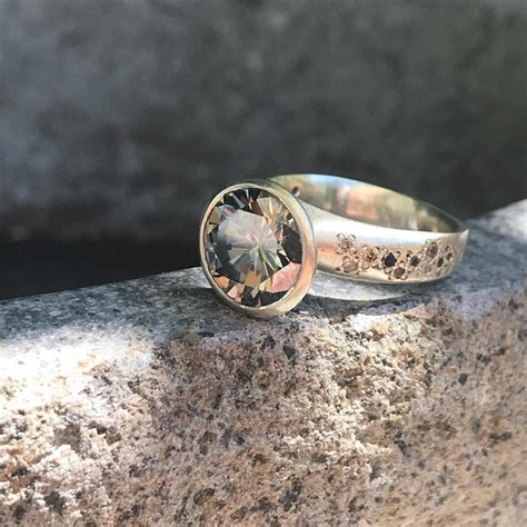 engagement rings non traditional