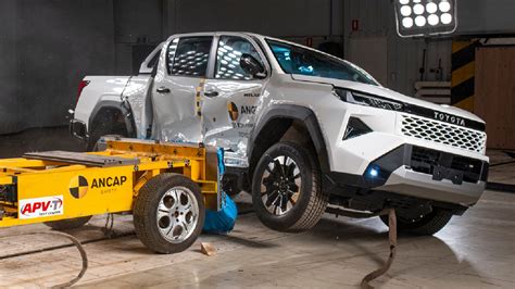 2025 Toyota Hilux Scores 5 Stars at ANCAP
