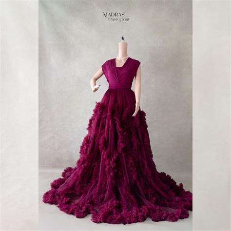 Maternity Outfits – Page 2 – Madras Prop Store