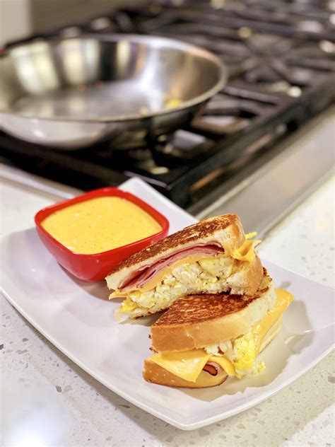 Breakfast Sandwich with Homemade Spicy Mayonnaise - Cooking with Chef Bryan