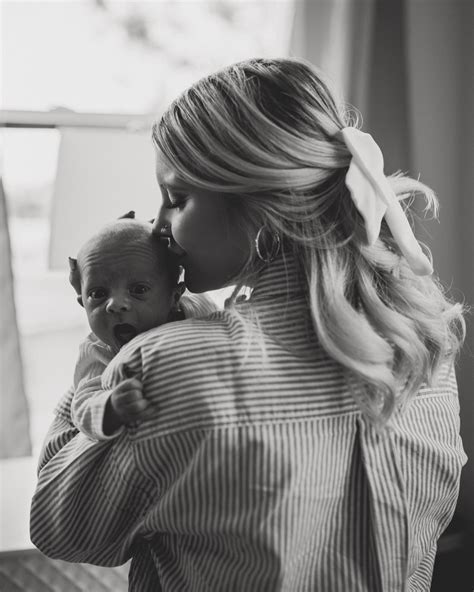 Christen Whitman | Mom & dad #25wks🥹 | Instagram