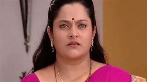 Watch Honaar Soon Mee Hyaa Gharchi TV Serial 13th June 2015 Full ...