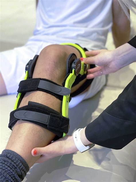 Dislocated Kneecap Brace