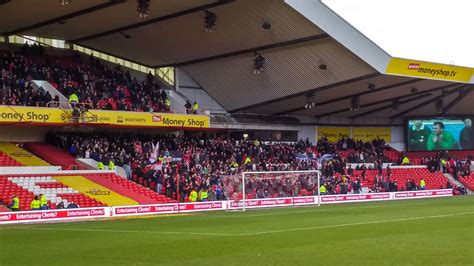 City Ground | De Stadionautist