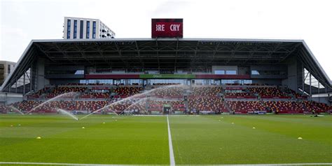 10 Smallest Stadiums in Premier League History (Ranked)