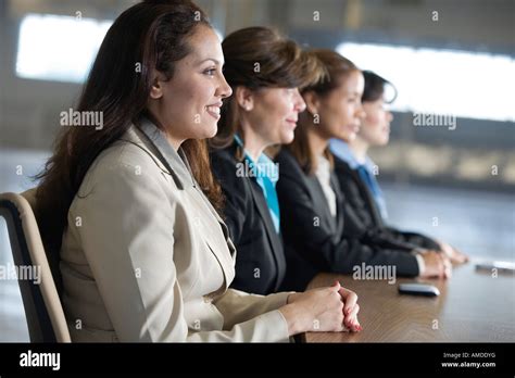 Pics of Business Women 的图像结果