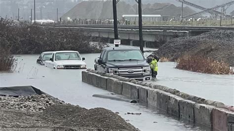 Severe winds, flooding impacting western Washington Tuesday | king5.com