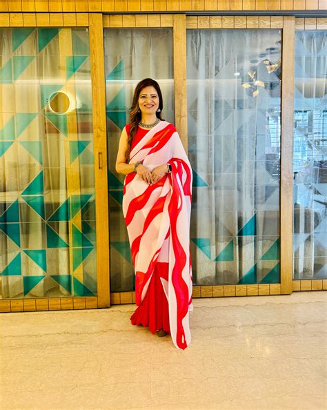 1-Minute Ready To Wear Georgette Gown Saree with floral red print ...