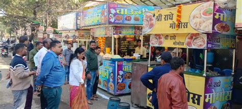 नेहरू पार्क चौपाटी पर पहुंची सीएमओ, लाइनिंग के अंदर व्यवसाय करने के दिए ...