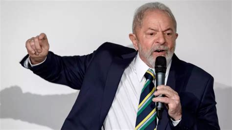 巴西总统确诊后面对记者摘口罩 该国疫情状况严重吗-股城热点