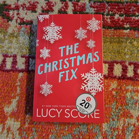 The Christmas Fix by Lucy Score, Paperback | Pangobooks