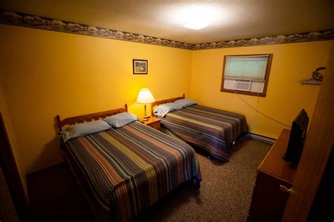 Lodging Photos – Hunter's Station Golf Course – Tionesta, PA