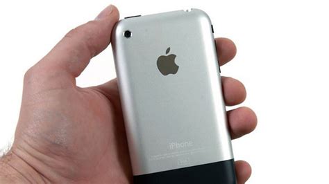 Apple iPhone First-Gen Factory Sealed Unit Sold In The US; Costs More ...