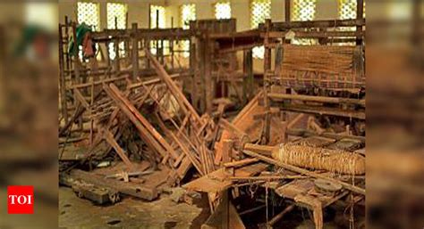 Kerala Floods: Buy a mundu or sari, help flood-affected Kerala weavers ...