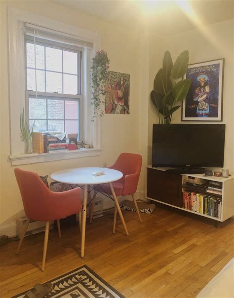 A 200-Square-Foot Studio Apartment Has Smart Small Space Storage Ideas ...