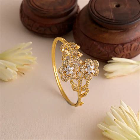 The Significance of Maharashtrian Jewellery: Stories Behind Every Piec ...