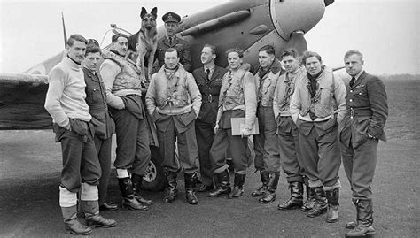二战时期英国皇家空军如何在美国训练飞行员？|界面新闻 · 天下