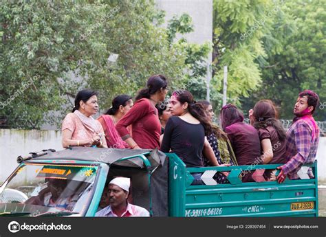 Cityscape People Indian Capital City Delhi — Stock Editorial Photo © sergemi #228397454 - capital city of delhi