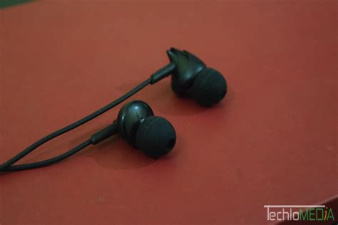 boAt BassHeads 100 Review : A Good Budget Earphone