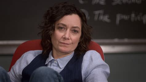 Only Tweed - Atypical S03E05 | TVmaze