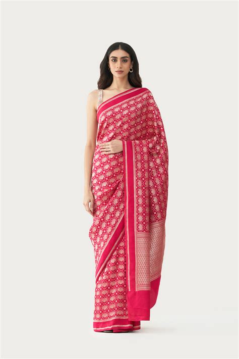 Kshitij Jalori - Malabar fuchsia saree - Elahe