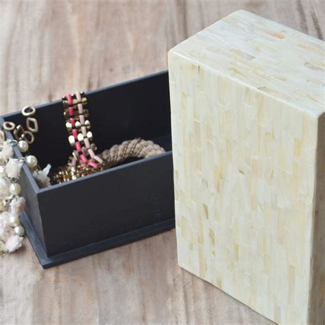 Mother Of Pearl Rectangle Box- Pearl White Online - Premium Box | Nestasia
