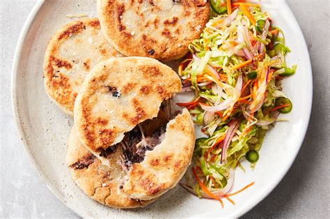 How To Make Pupusas How To Make Pupusas | An Easy Pupusa Recipe