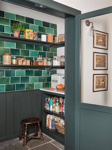 Small Kitchen Wall Pantry Ideas 的图像结果
