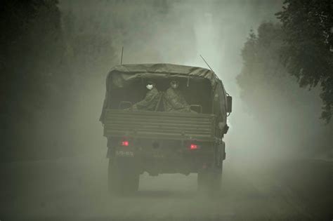 Calbuco Volcano Explosion 的图像结果
