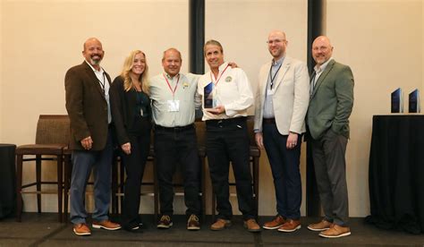 Big Y Honors Between Rounds with “Bakery Partner of the Year” Award