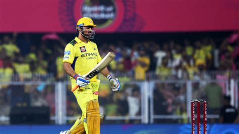 'What is he thinking': Dhoni's No.9 batting slot put under scanner ...