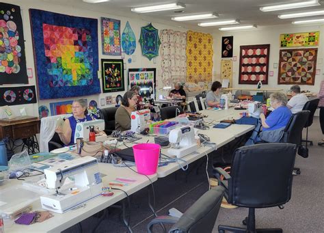Friendship Groups — White Bluffs Quilt Museum - funny names for quilt groups