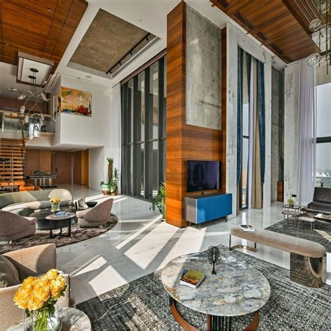 This designer’s home in Kolkata is an opulent ode to maximalism ...