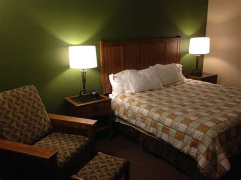 THE LAKE NOQUEBAY LODGE (Crivitz) - Hotel Reviews, Photos, Rate ...